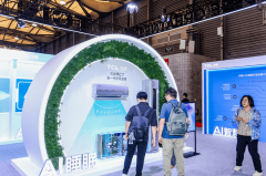 其依托AI双摄猫眼、24小时A眼