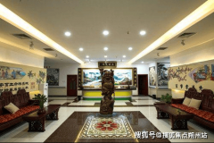 通过“医疗联动+五维健康评估+智能适老设想”建